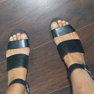 Genuine leather low Heel Black Sandals (MADEWELL)